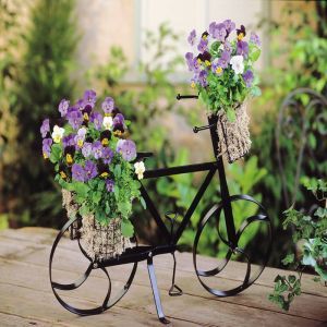 Violette Cornuta + Bicyclette